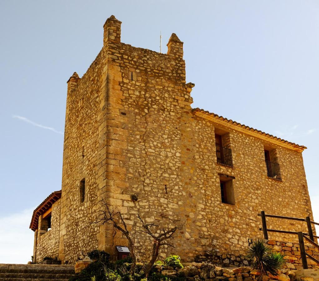Gegant De Pedra Apartaments Adzaneta المظهر الخارجي الصورة