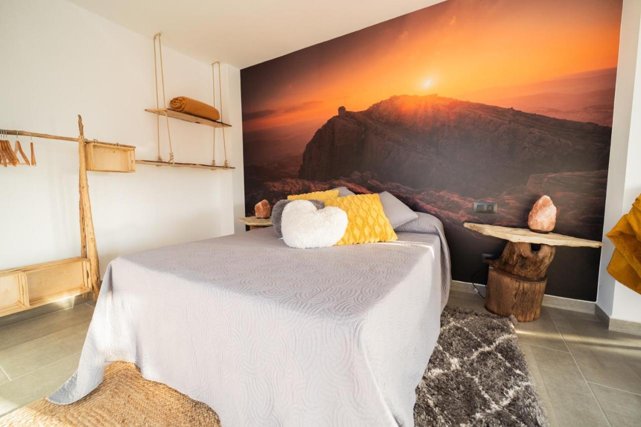 Gegant De Pedra Apartaments Adzaneta المظهر الخارجي الصورة
