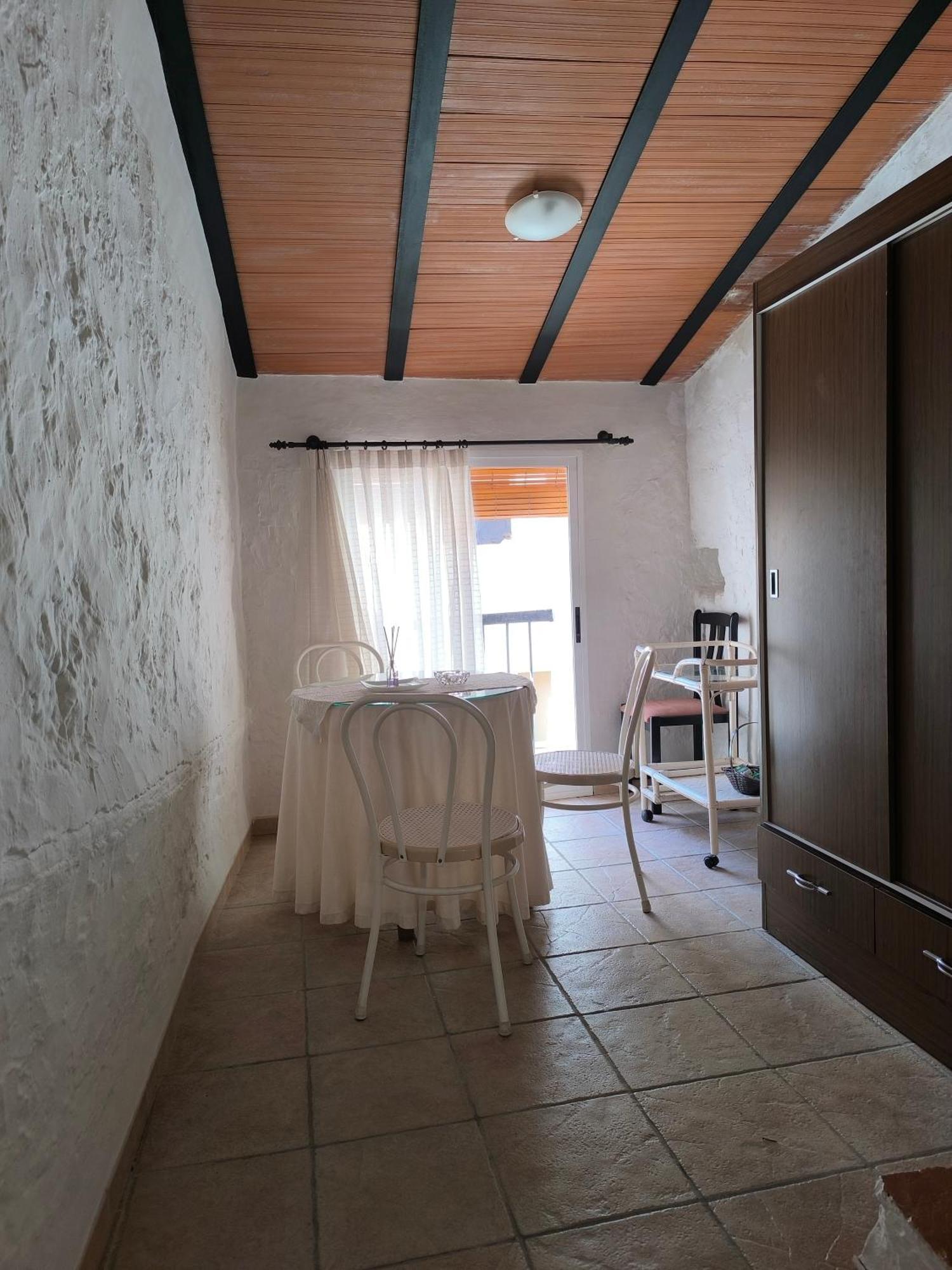 Gegant De Pedra Apartaments Adzaneta المظهر الخارجي الصورة